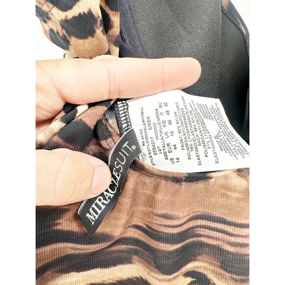 Miraclesuit Siren Slimming One Piece Swimsuit Brown Ocicat Animal Print Size 14 - Picture 5 of 6